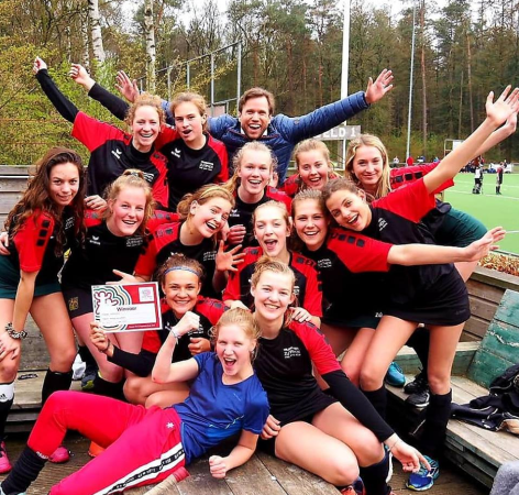 Dames hockeyteam naar landelijke finale Olympic Moves Dames hockeyteam naar landelijke finale Olympic Moves